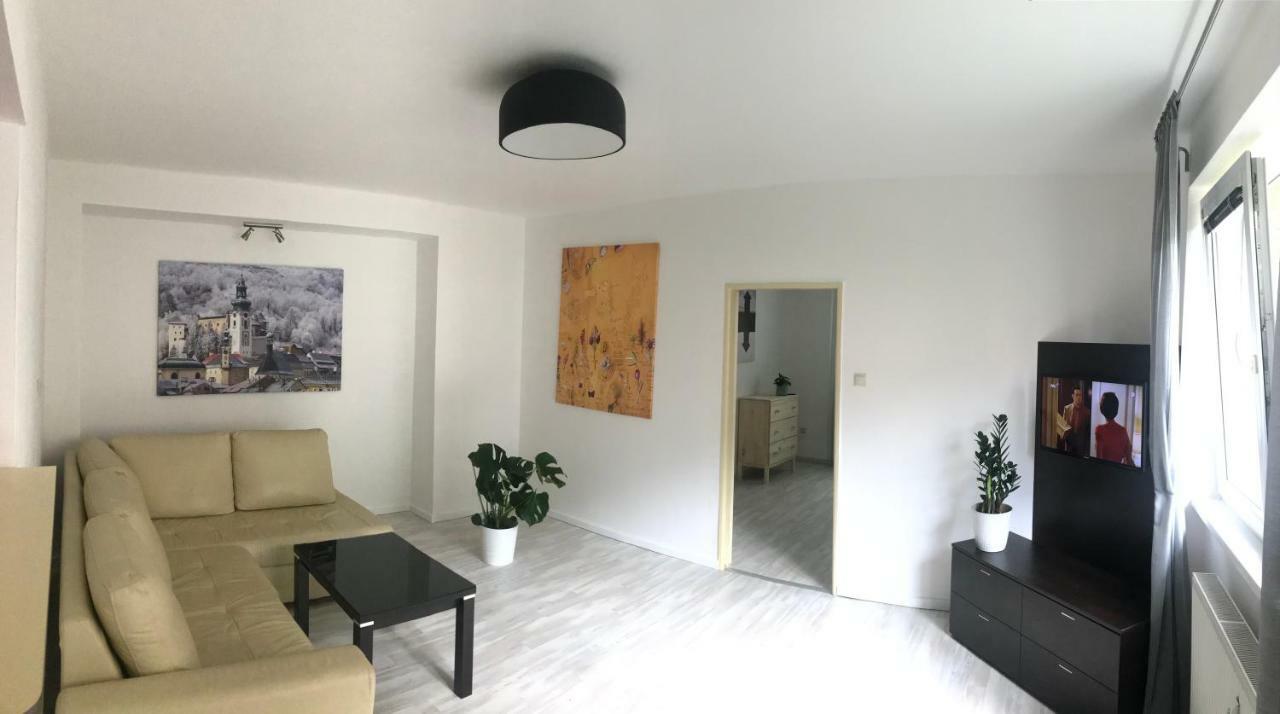 Apartman Hodrusa-Hamre Exteriör bild