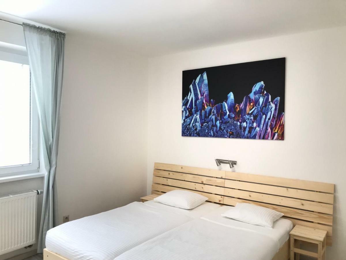 Apartman Hodrusa-Hamre Exteriör bild