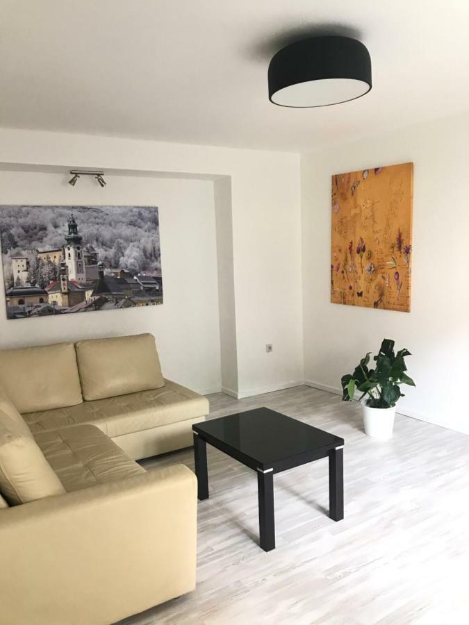 Apartman Hodrusa-Hamre Exteriör bild